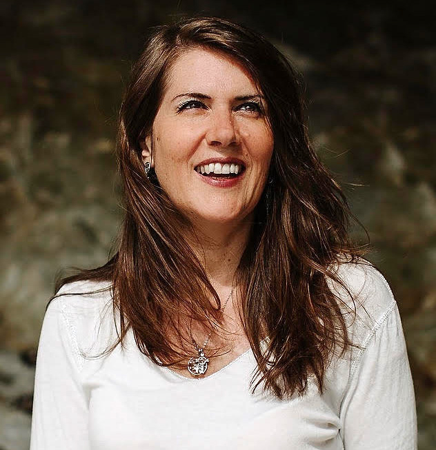 CÉLINE DE LAMBERTERIE